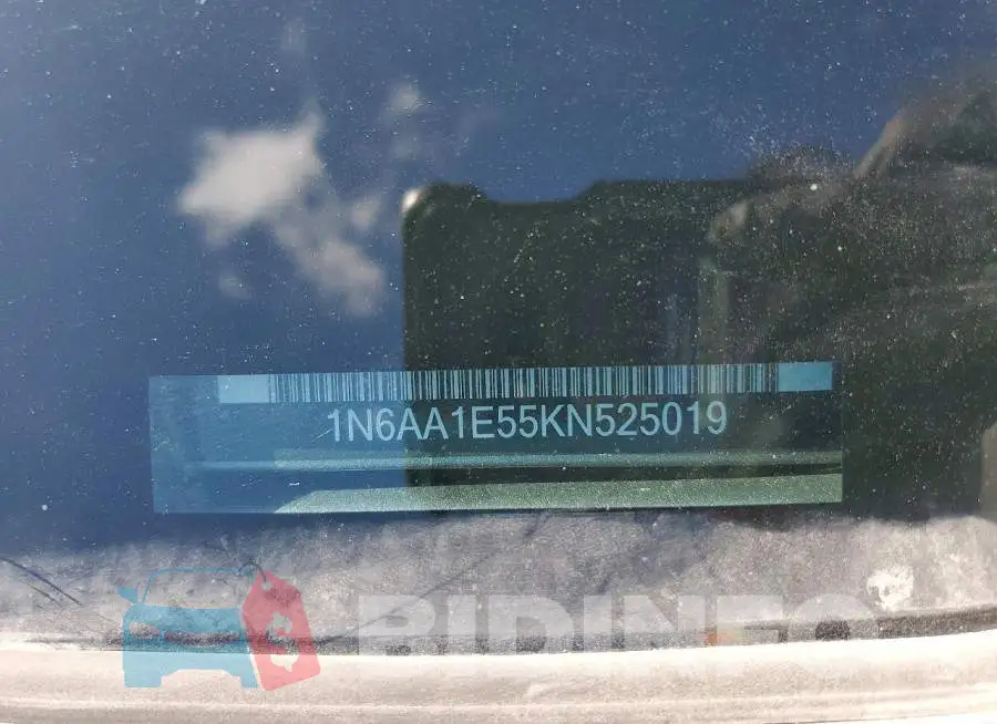 1N6AA1E55KN525019 Photo# 13