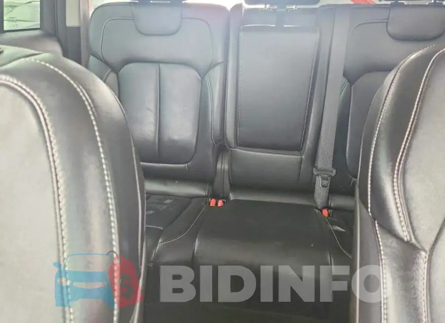 1C4RJGBG9PC535070 Photo# 10
