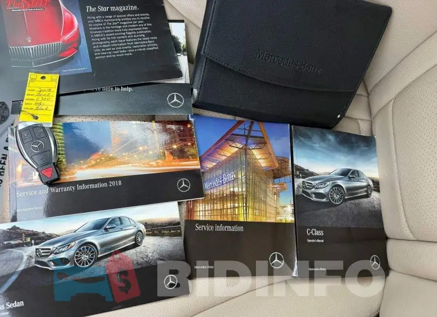 55SWF4JB4JU235776 Photo# 14