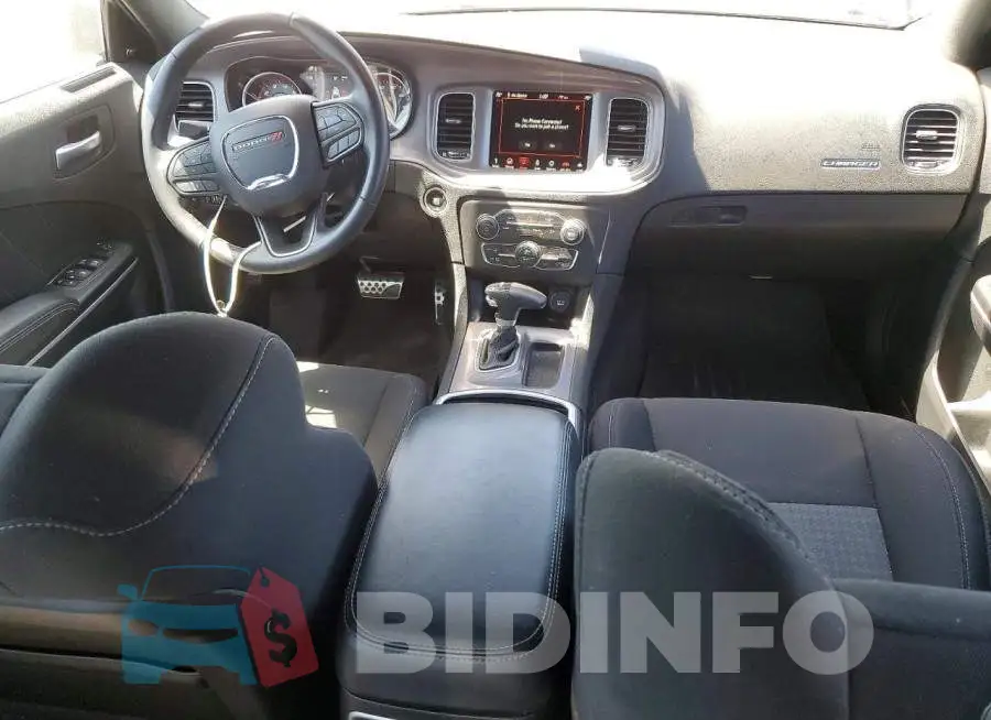 2C3CDXHG3PH627040 Photo# 8