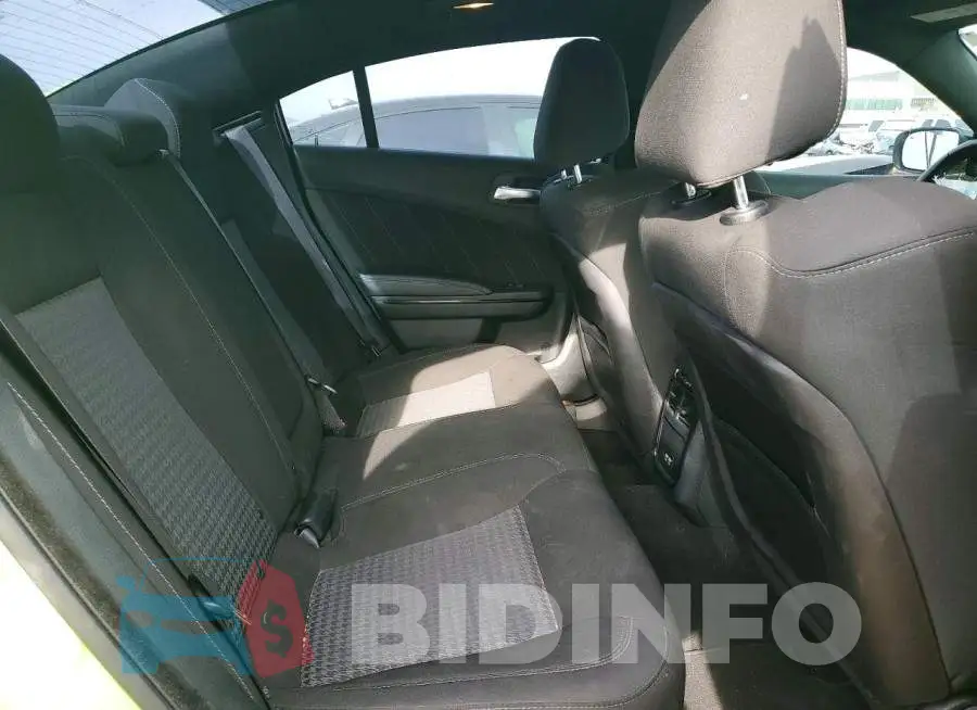 2C3CDXHG7PH671090 Photo# 10