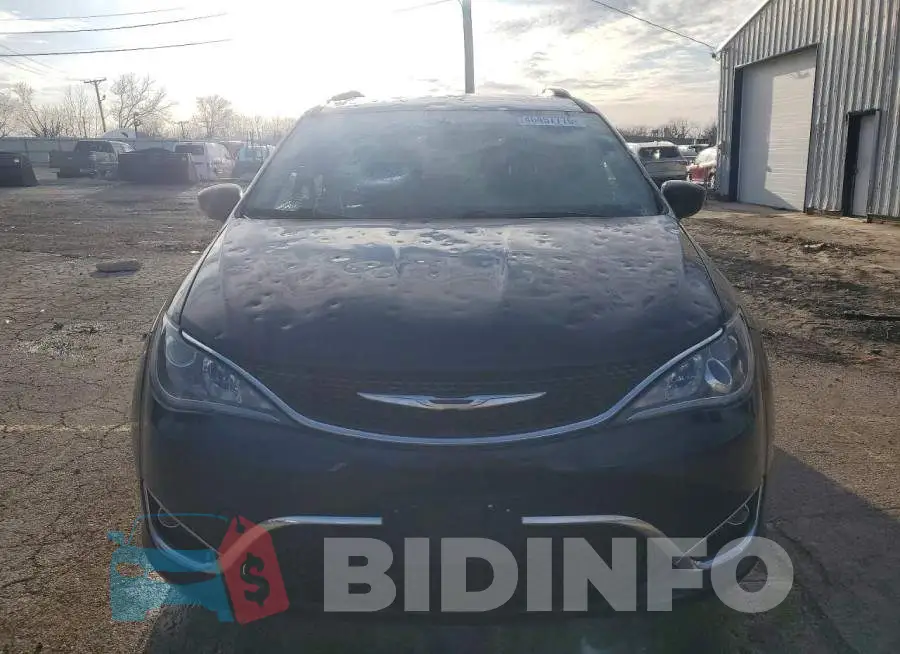 2C4RC1BG4HR514806 Photo# 5