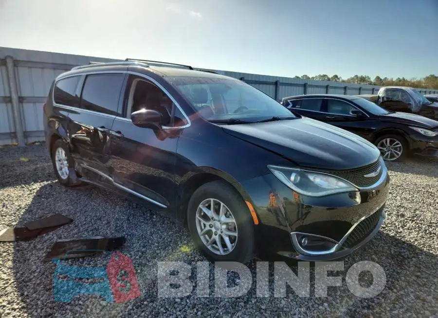 2C4RC1BG4LR140321 Photo# 4