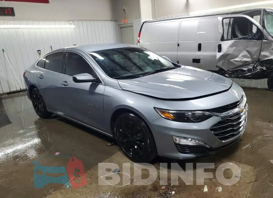 1G1ZD5ST2RF153045 Photo# 4