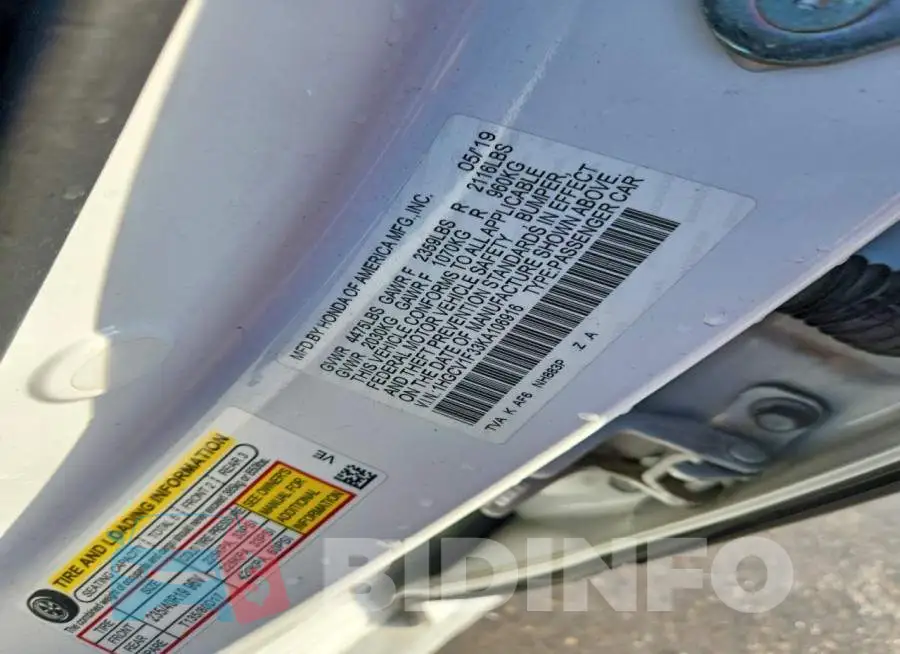 1HGCV1F33KA106916 Photo# 12
