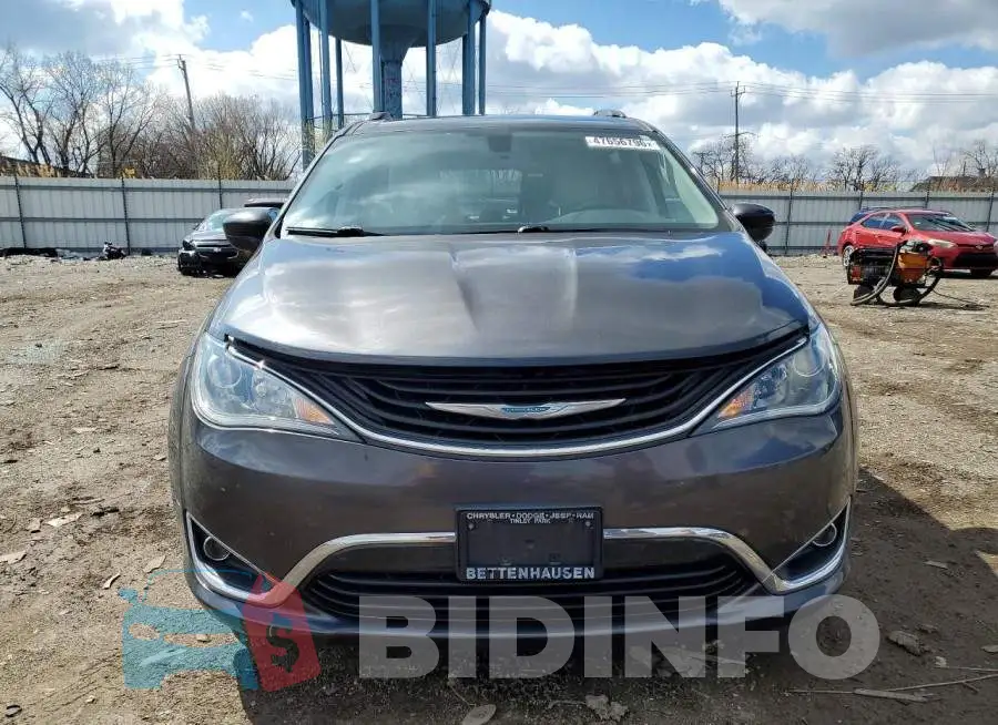 2C4RC1L75JR364984 Photo# 5