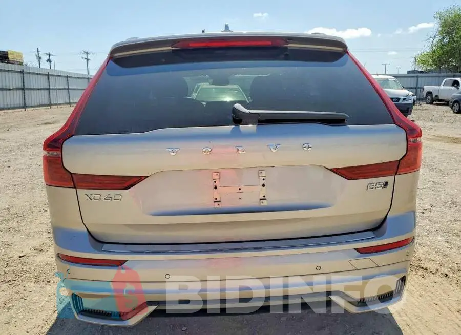 YV4M12RC1T1403164 Photo# 6