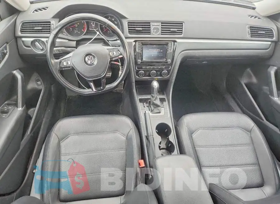 1VWDT7A36HC040200 Photo# 8