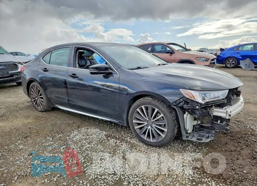 19UUB2F72JA007573 Photo# 4