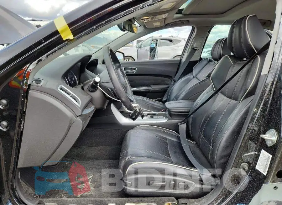 19UUB2F72JA007573 Photo# 7