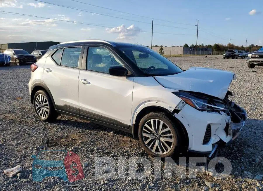 3N1CP5CV4RL479622 Photo# 4