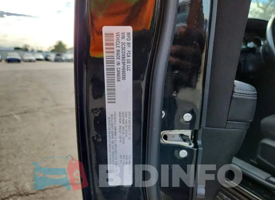2C3CDXBG9PH690880 Photo# 12