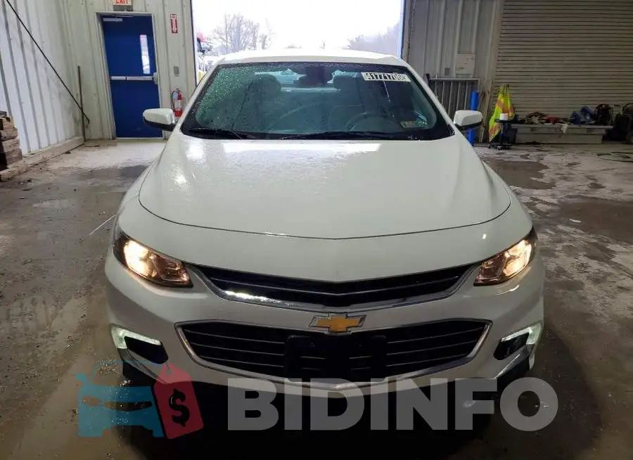 1G1ZD5ST3JF150062 Photo# 5