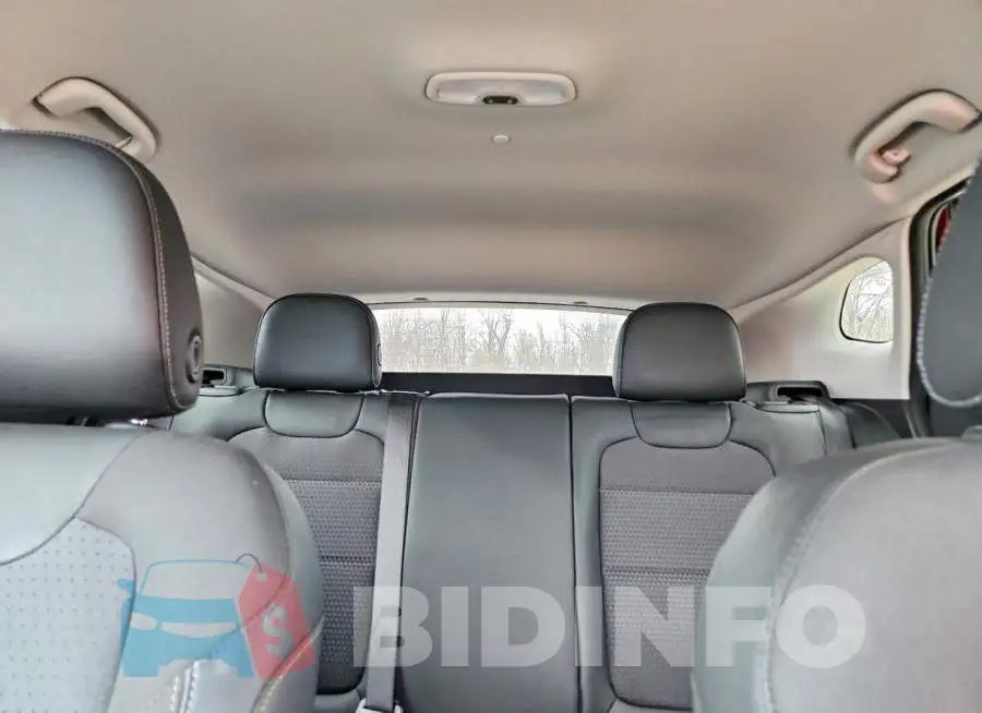 KL77LHE29RC162541 Photo# 10