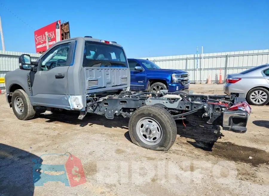 1FTBF2AA6PED39160 Photo# 2