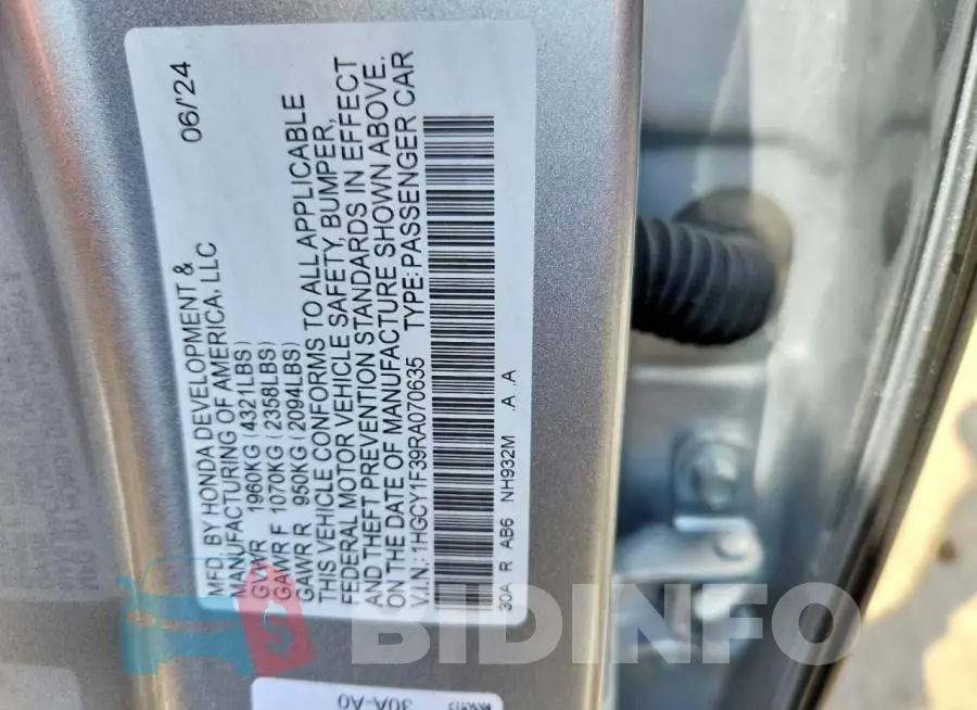 1HGCY1F39RA070635 Photo# 12