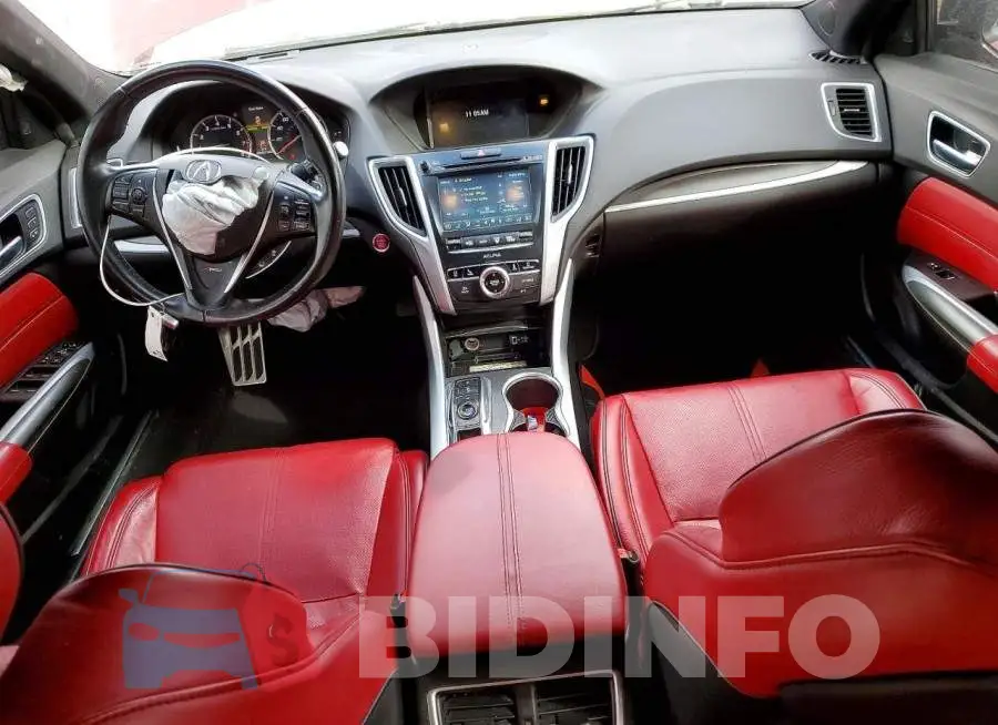 19UUB2F67KA006332 Photo# 8