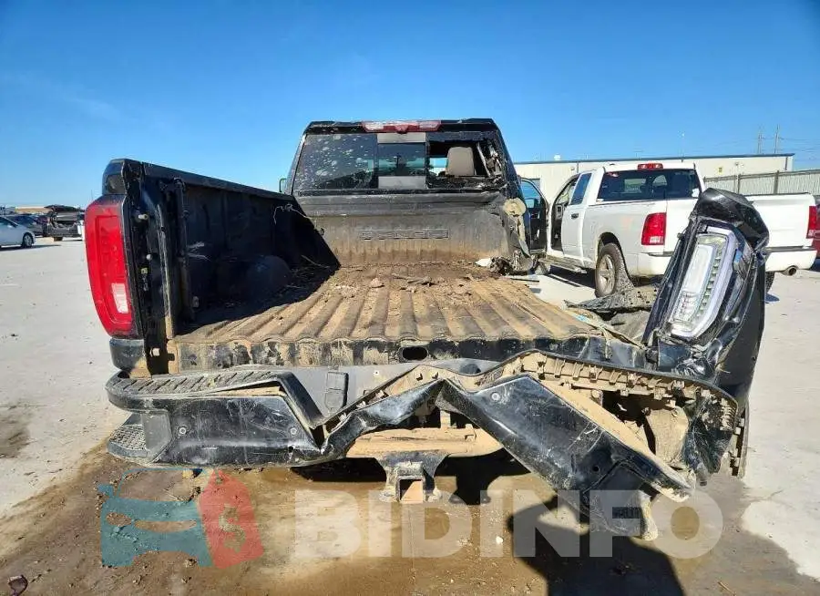 1GT49REY9MF291854 Photo# 6