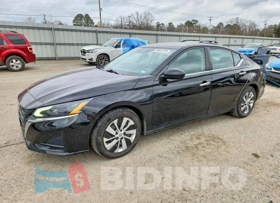 1N4BL4BV1PN352166 Photo# 1