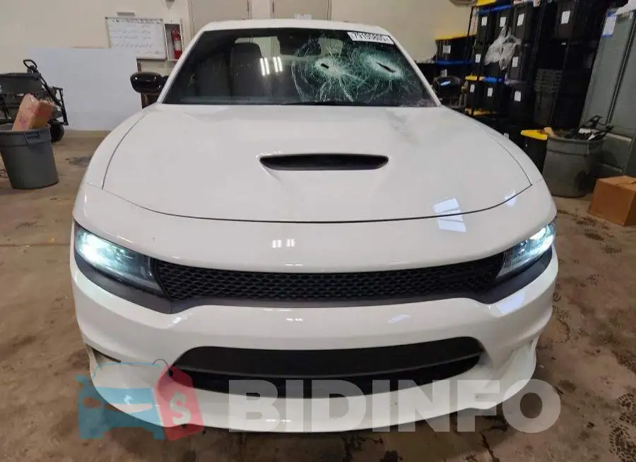 2C3CDXMG7PH627824 Photo# 5