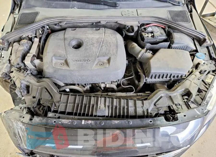 LYV402TK6HB125979 Photo# 11