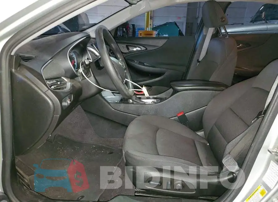 1G1ZD5ST3NF110425 Photo# 7