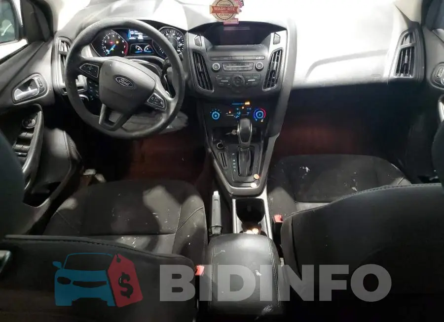 1FADP3F20JL220770 Photo# 8