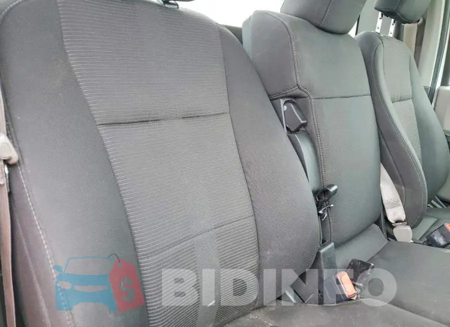 1FTMF1C52KKD38830 Photo# 10