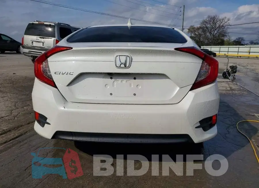 19XFC2F73JE207928 Photo# 6