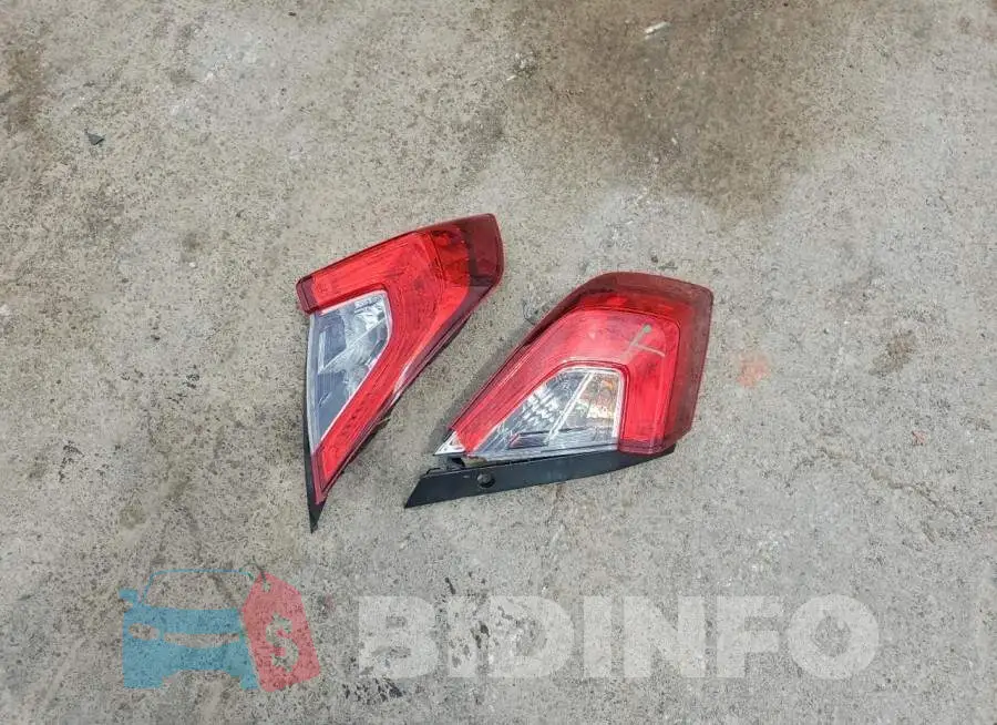 19XFC2F83KE003687 Photo# 12