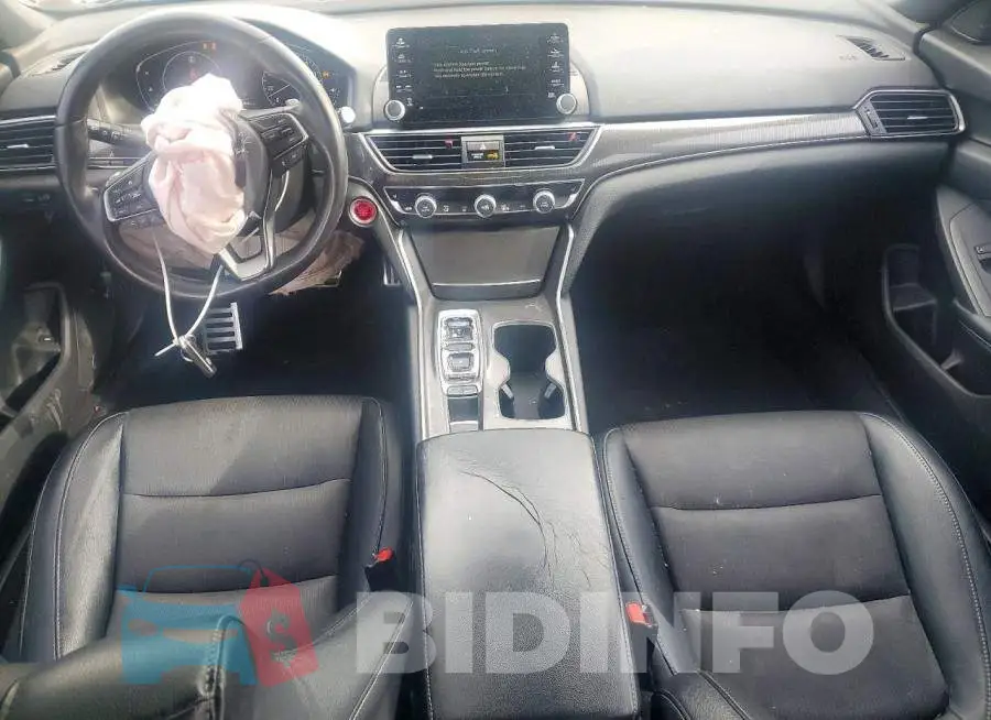 1HGCV2F36JA044318 Photo# 8