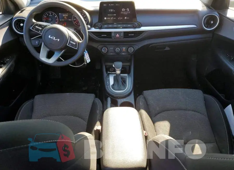 3KPF24AD1RE811646 Photo# 8