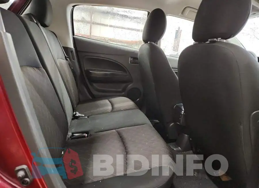 ML32AUHJ7MH008942 Photo# 11