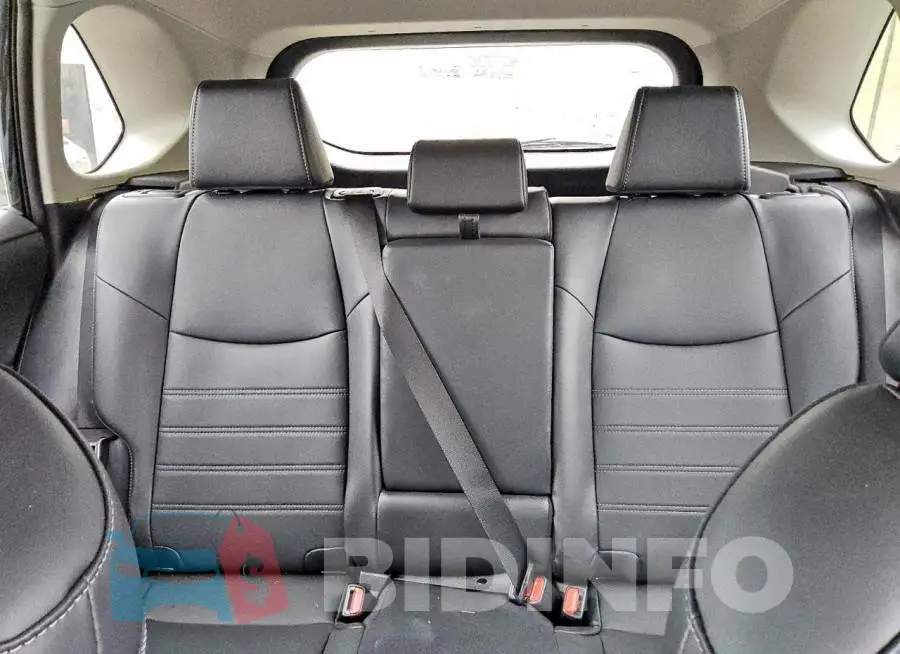 2T3A1RFV3SW615567 Photo# 10