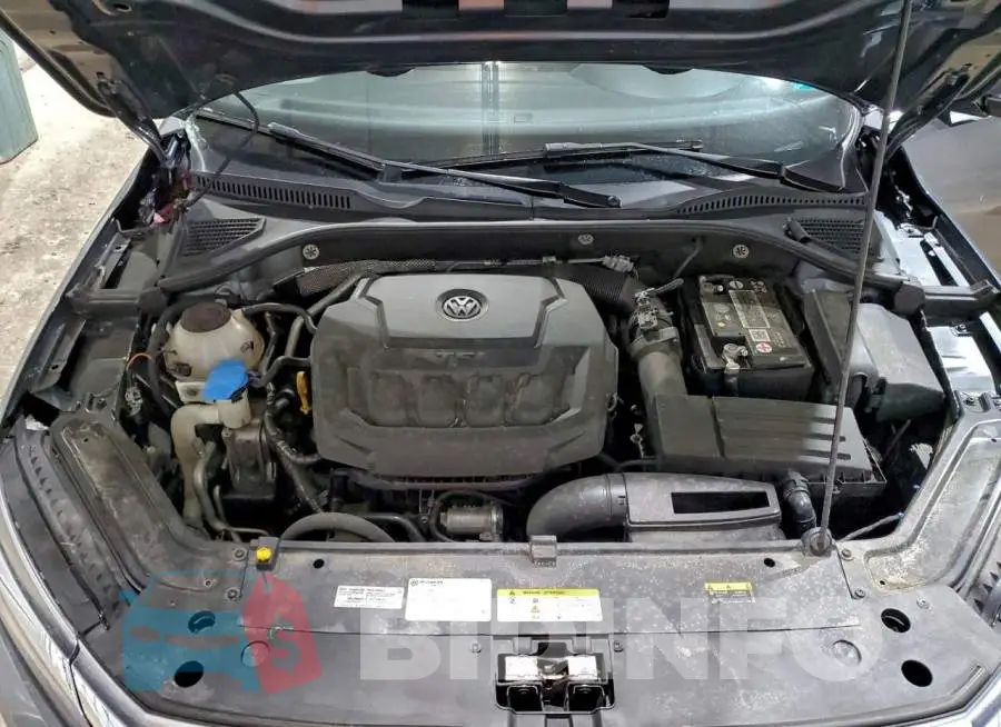 1VWSA7A32MC018363 Photo# 11