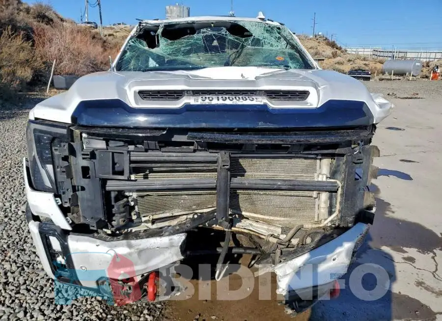 1GT49PEY8RF301740 Photo# 11