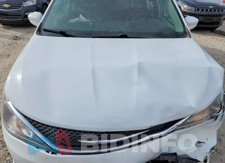 2C4RC1BGXKR626114 Photo# 12
