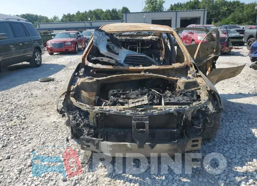 1G1ZD5ST7JF150405 Photo# 5