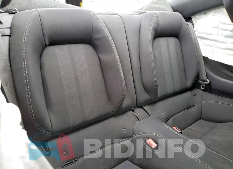 1FA6P8CFXJ5122900 Photo# 10