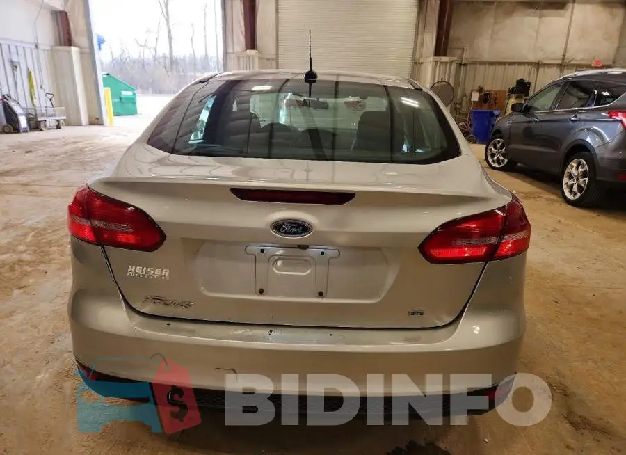 1FADP3F2XHL339419 Photo# 6