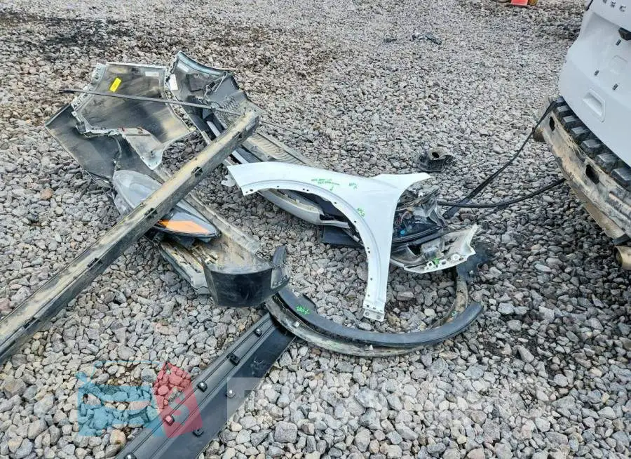 1FMCU9G6XLUA81713 Photo# 12