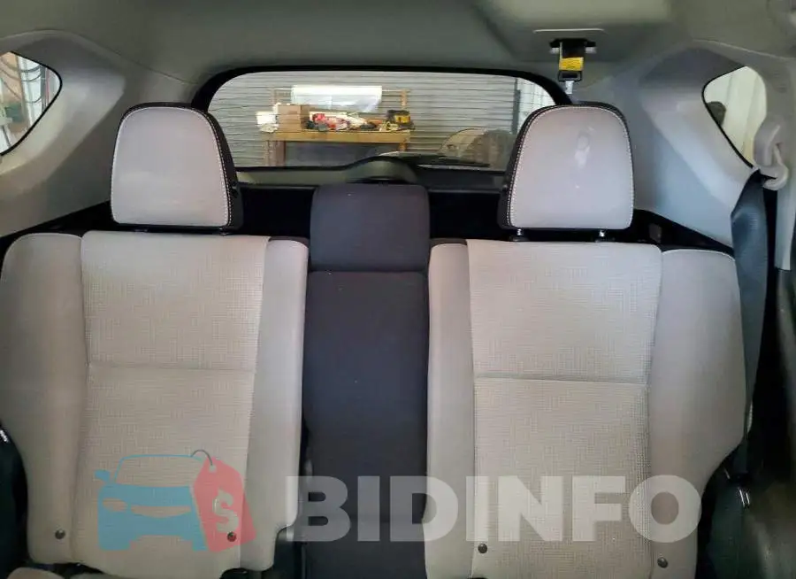2T3RFREV8JW761886 Photo# 10