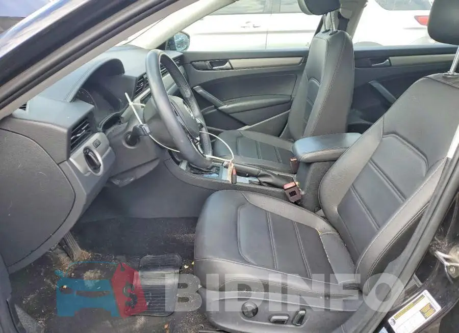 1VWSA7A38MC012762 Photo# 7