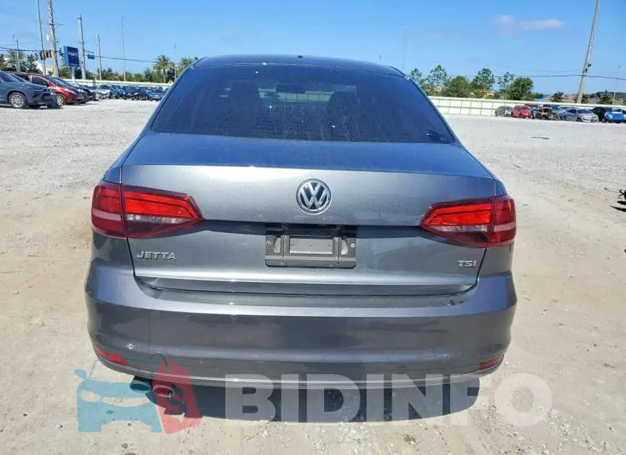 3VW2B7AJ7HM372217 Photo# 6