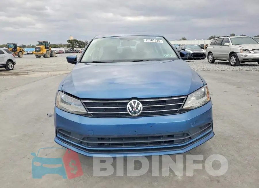 3VW2B7AJXHM224725 Photo# 5
