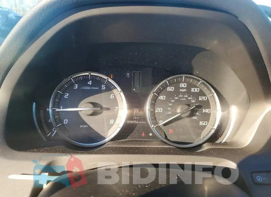 19UUB2F38JA008871 Photo# 9