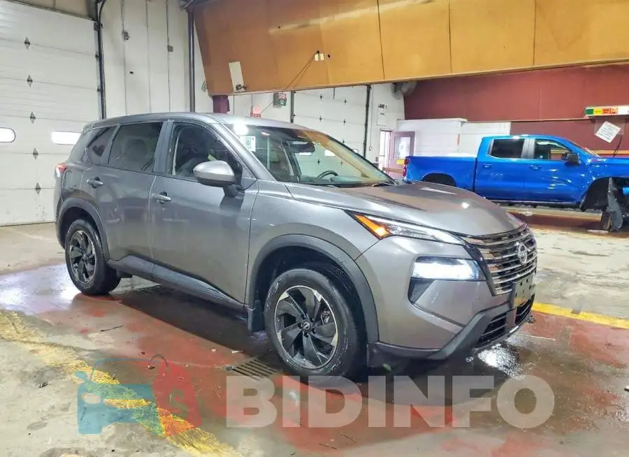 JN8BT3BB7RW281003 Photo# 4