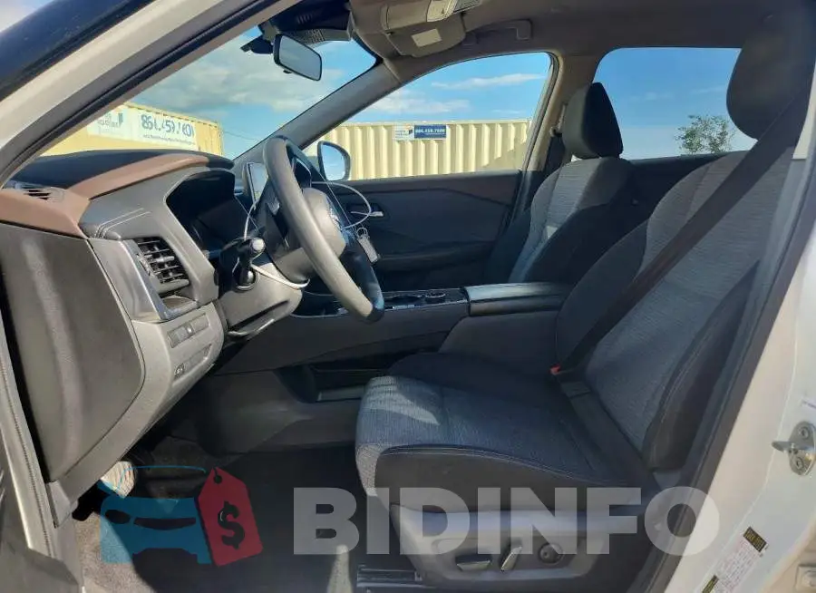 JN8BT3BBXPW461086 Photo# 7