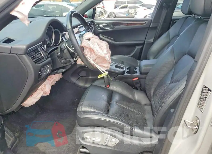 WP1AB2A59MLB37977 Photo# 7