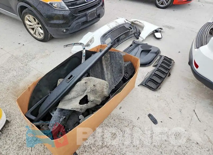 1C4RJEAG9KC543328 Photo# 13